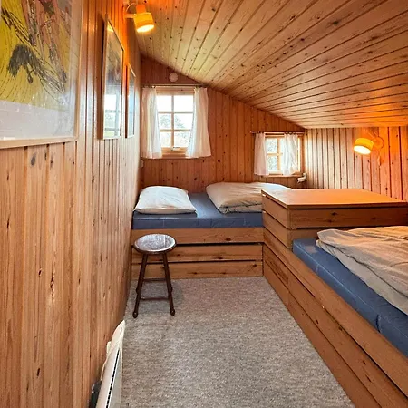 Cozy With Sea Views Ferienhaus