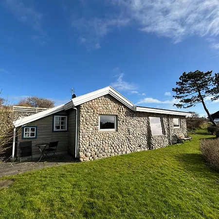Cozy With Sea Views *
